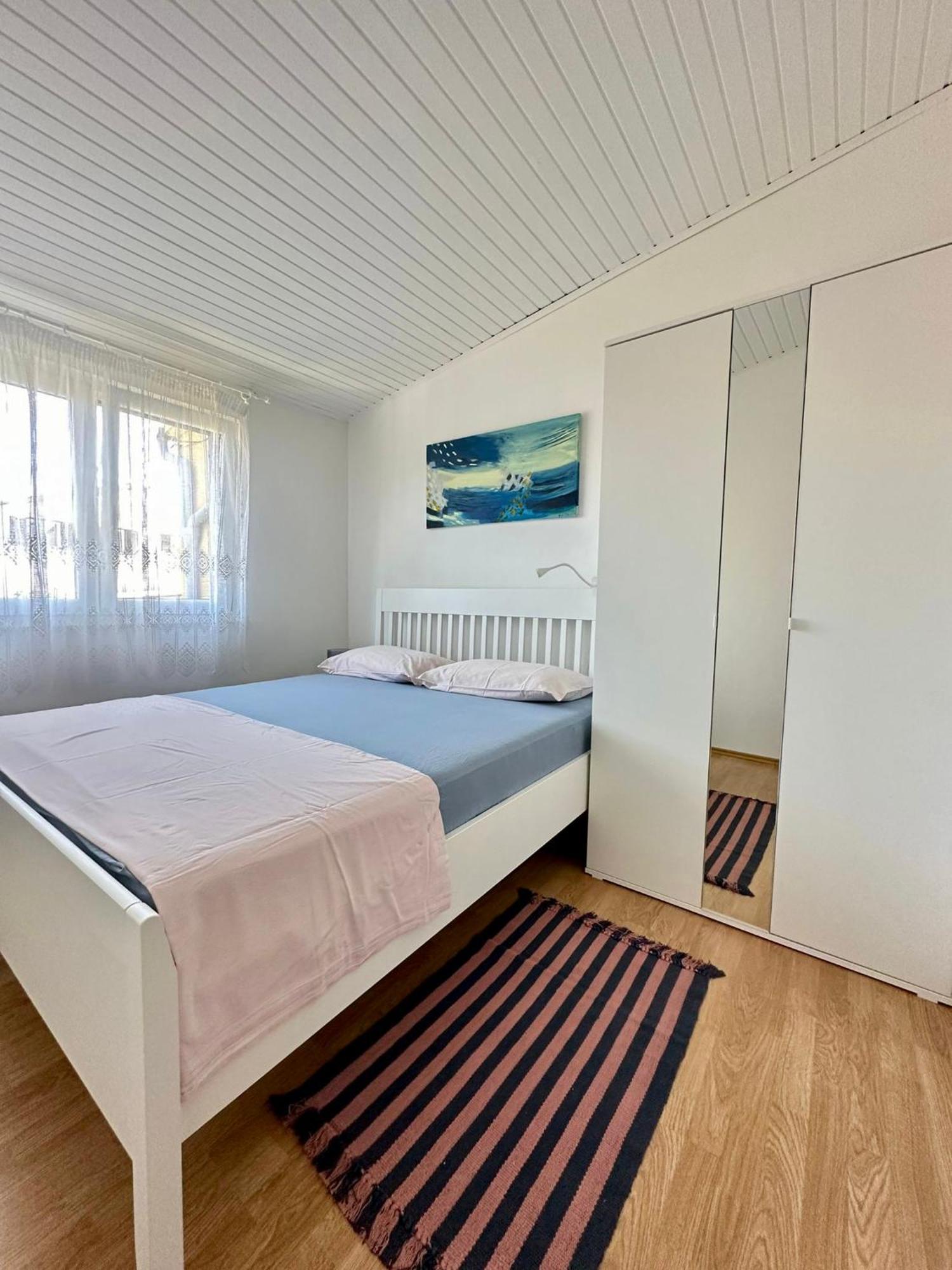 App Anita Apartment Премантура Екстериор снимка